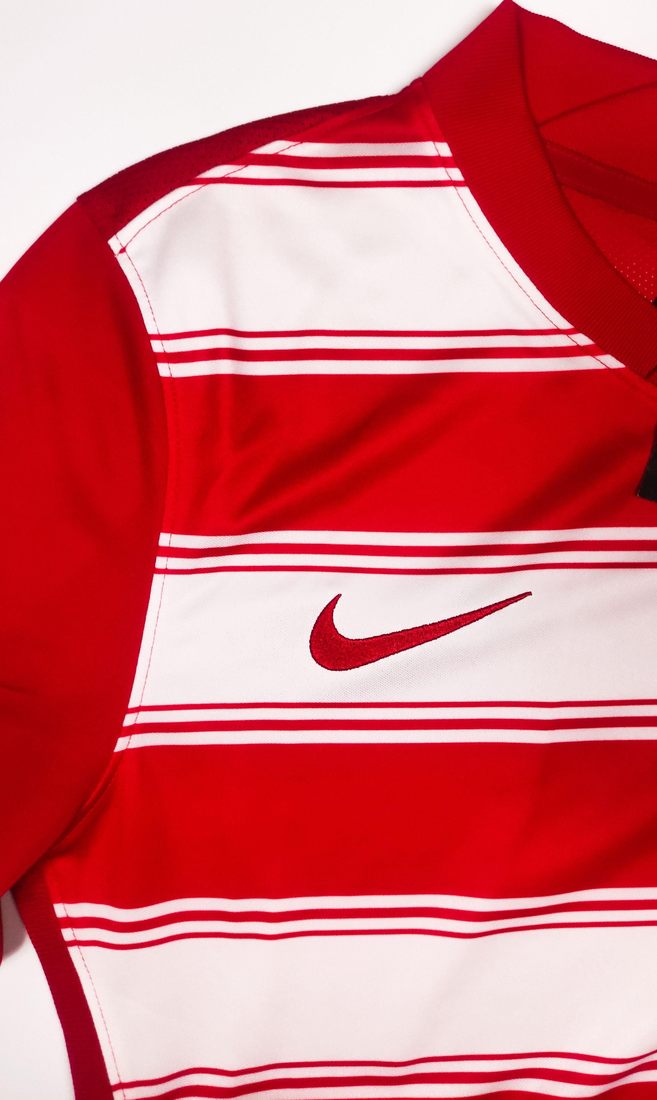Nike BNWT Granada CF 2021 2022 Nike Home Shirt Size US S / EU 44-46 / 1 - 8 Thumbnail