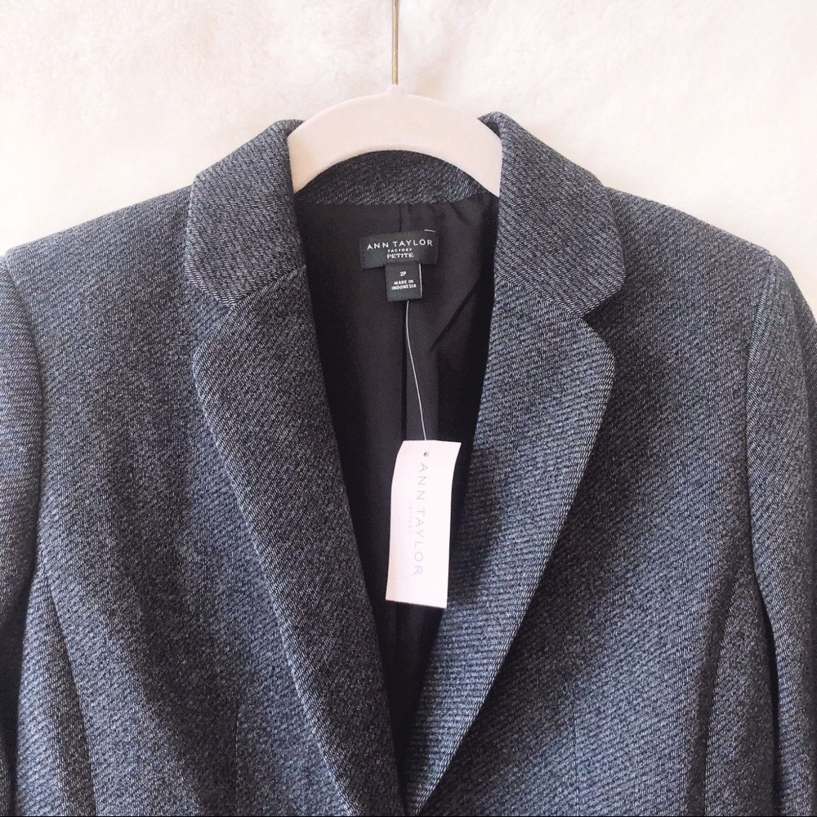 Ann Taylor Ann Taylor Gray Petite One-Button Tailored Blazer Size XS / US 0-2 / IT 36-38 - 10 Thumbnail