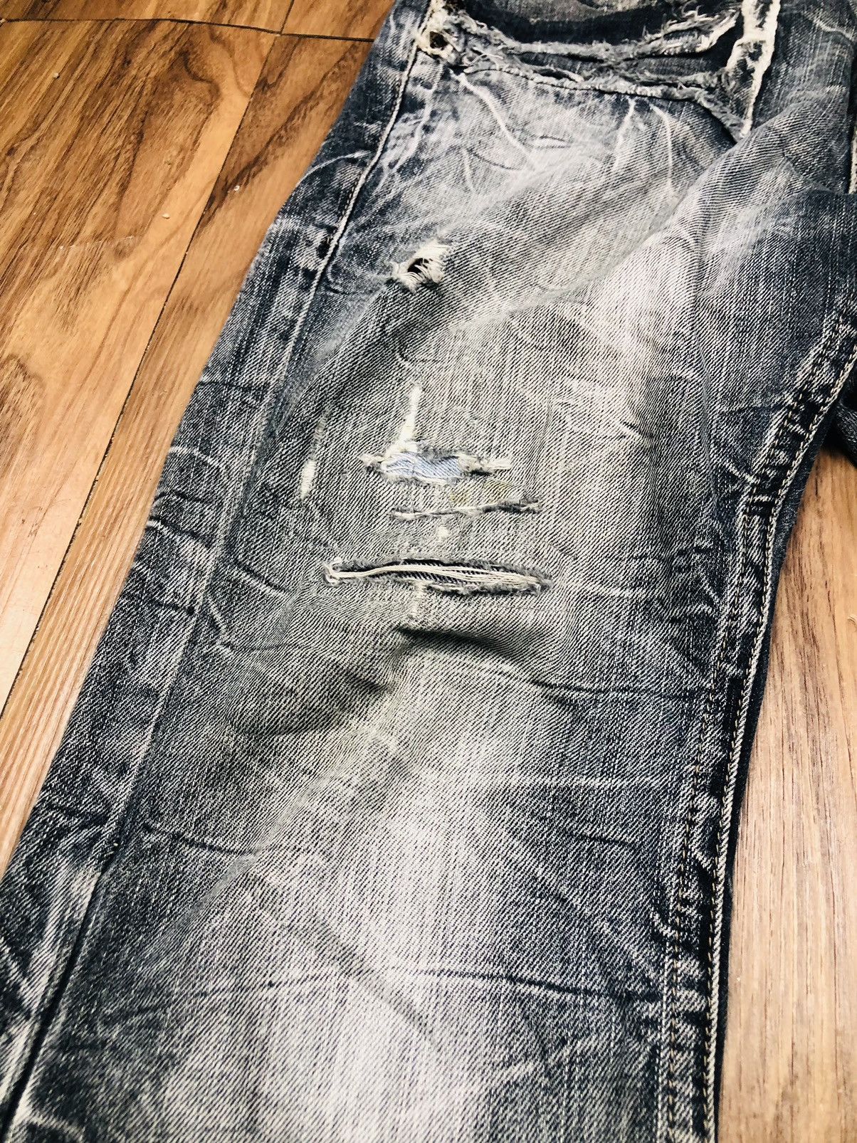 Other Blow By Blue Distress Bootcut Jeans (34) Size US 31 - 7 Thumbnail