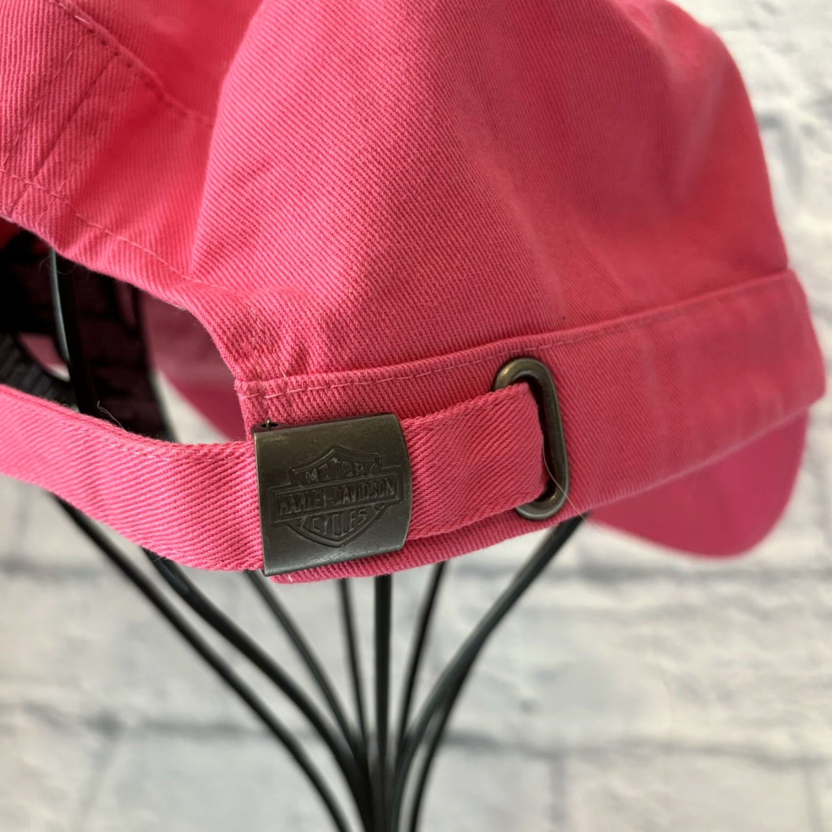 Harley Davidson VINTAGE Harley-Davidson Hat Bling Pink Rare Rhinestone Cap One Size Women's Newsboy Cap Size ONE SIZE - 6 Thumbnail