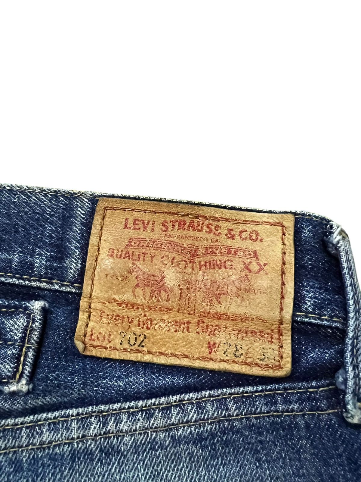 Levi's LEVI’S 702 BIG E BACKLE BACK SELVEDGE FADED DISTRESSED JEAN Size US 28 / EU 44 - 23 Thumbnail