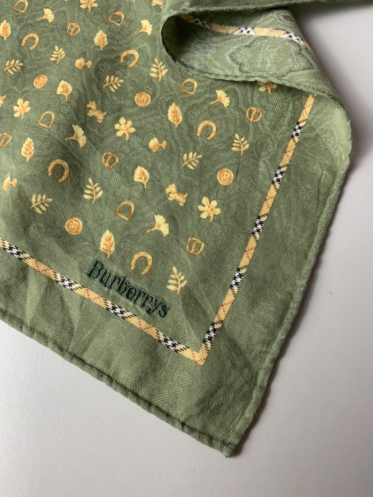 Burberry Burberry’s Spellout Embroidery Monogram Bandana Handkerchief Size ONE SIZE - 8 Thumbnail