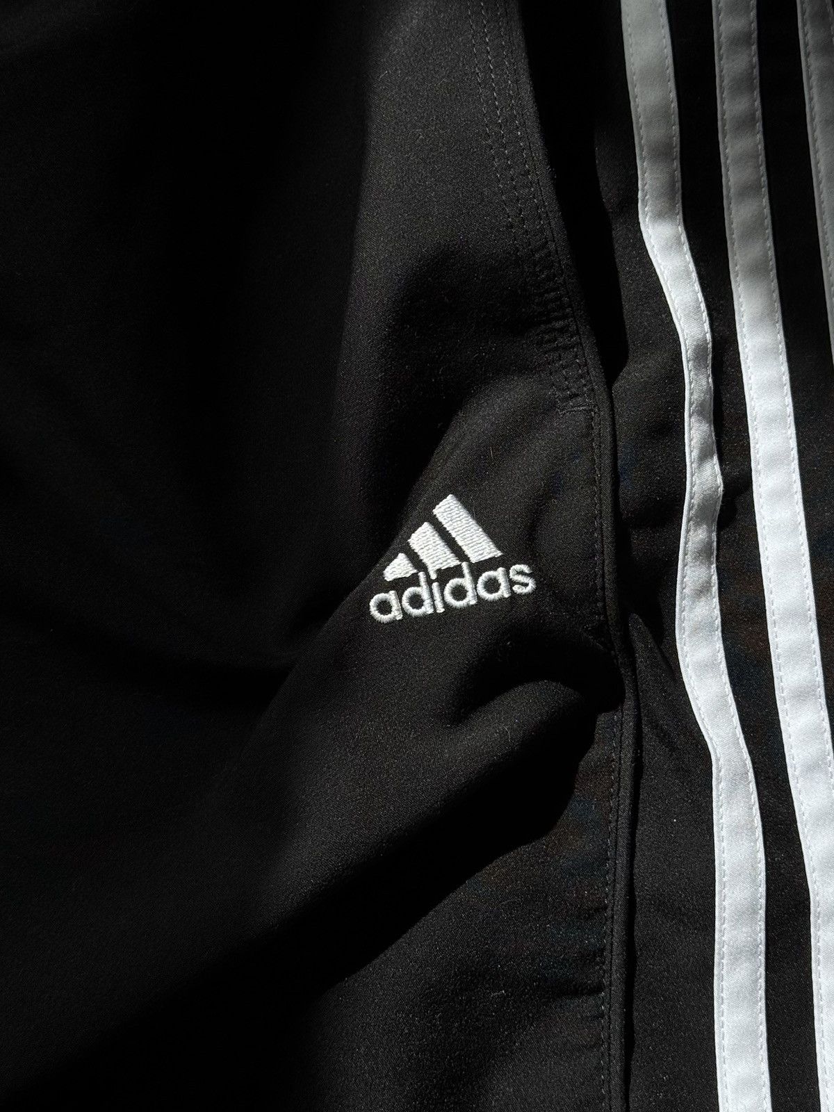 Adidas × Vintage Vintage Y2K Adidas Pinterest Shorts Streetwear 90s Size US 32 / EU 48 - 14 Thumbnail