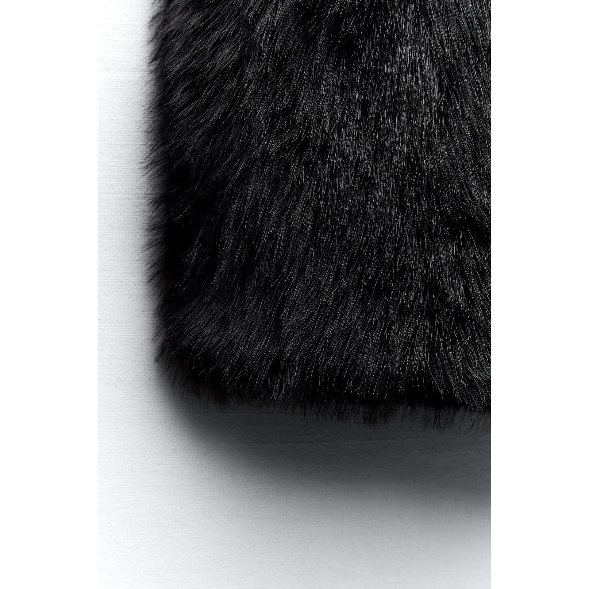 Zara Zara Black Faux Fur Cropped Vest Size S / US 4 / IT 40 - 7 Thumbnail