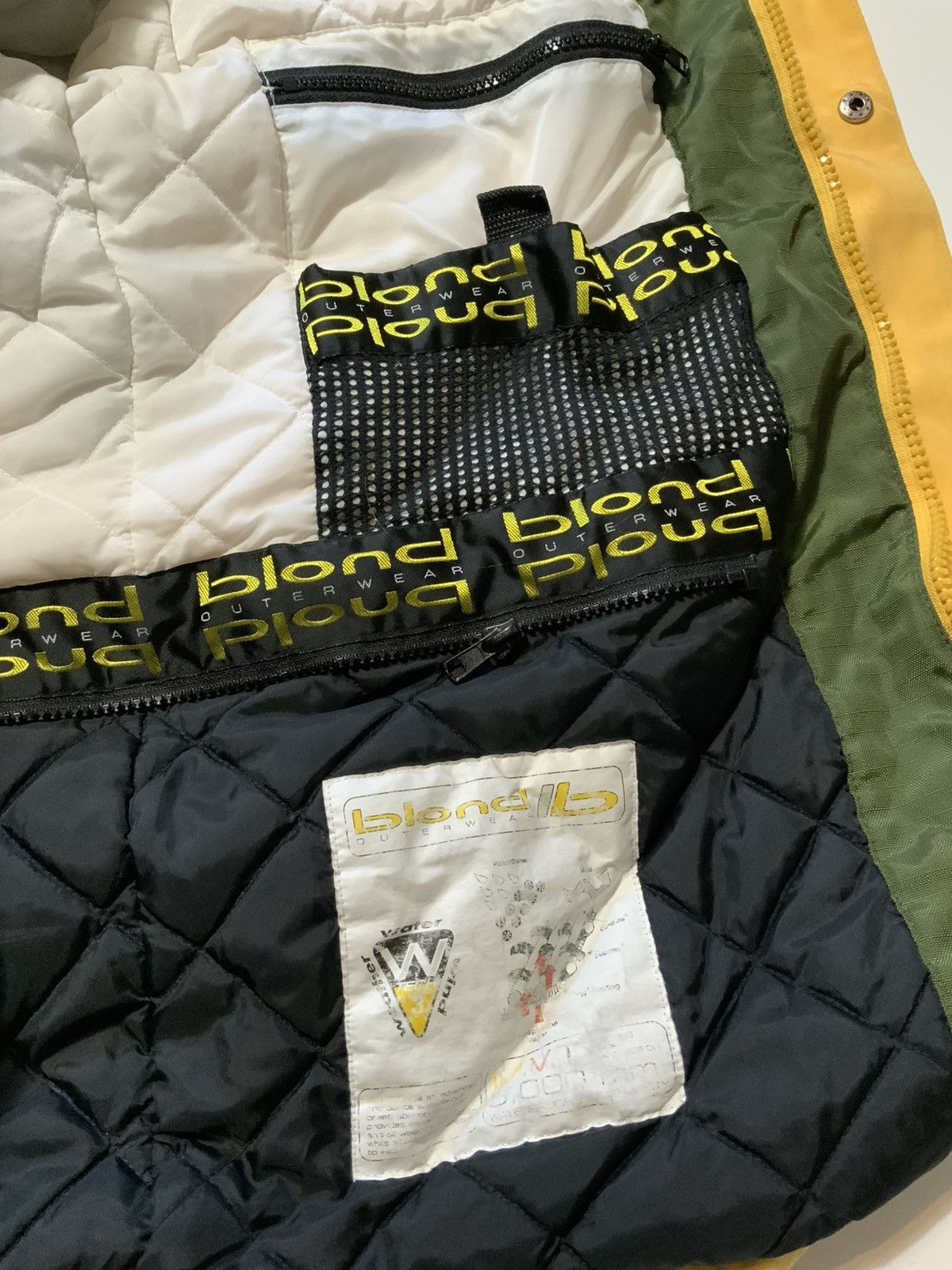 Vintage Vintage 90s Y2K Blond Outerwear Ski Snowboarding Jacket Size US S / EU 44-46 / 1 - 14 Thumbnail