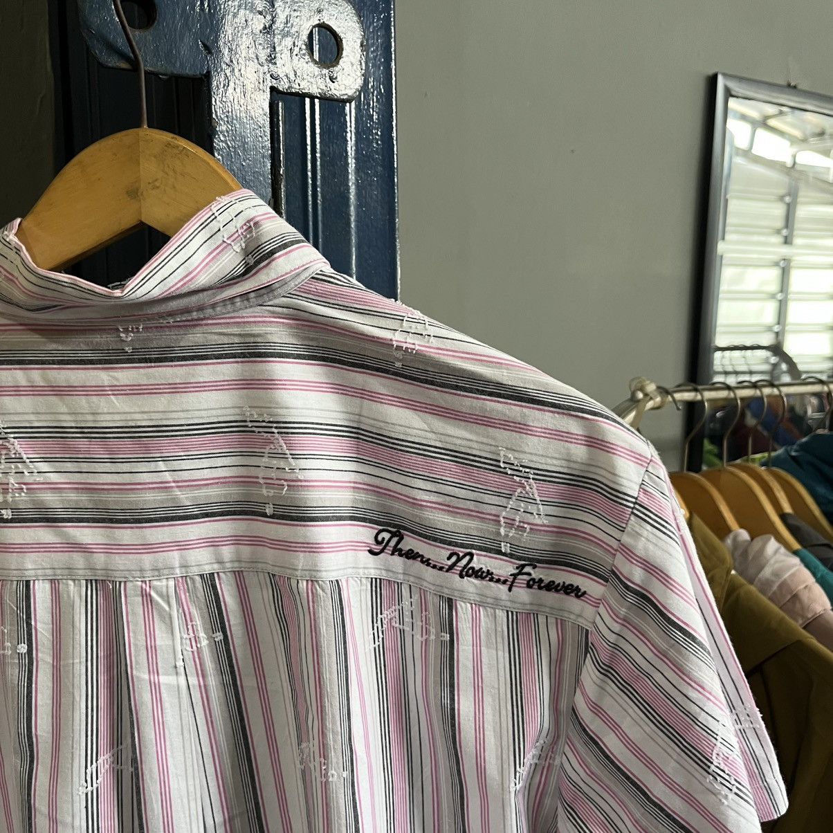 Rusty Vintage Surfing Rusty Button Short Sleeve Size US L / EU 52-54 / 3 - 8 Thumbnail