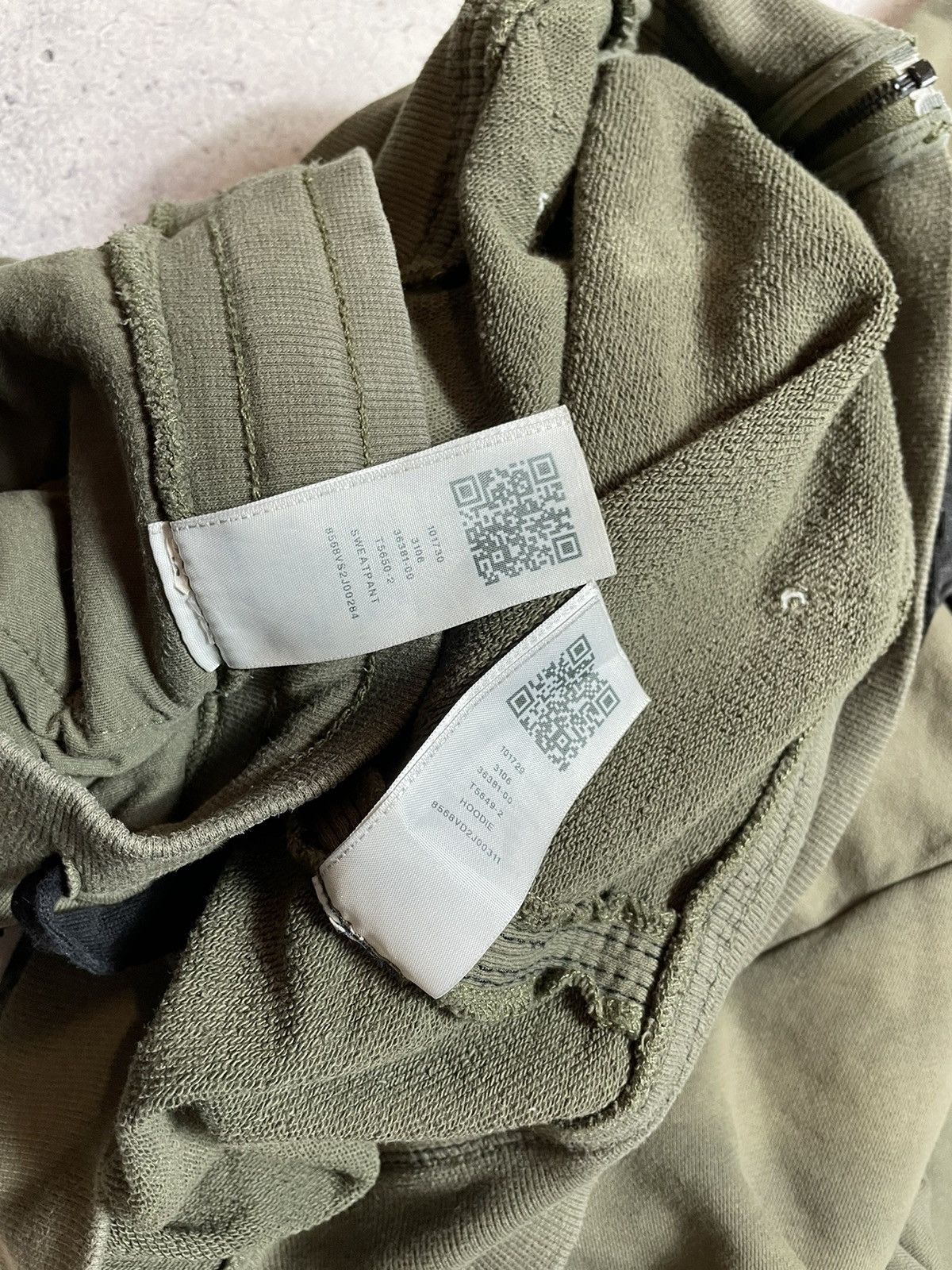 True Religion Vintage Track Suit True Religion Hype Zip Hoodie And Pants Size US L / EU 52-54 / 3 - 16 Thumbnail