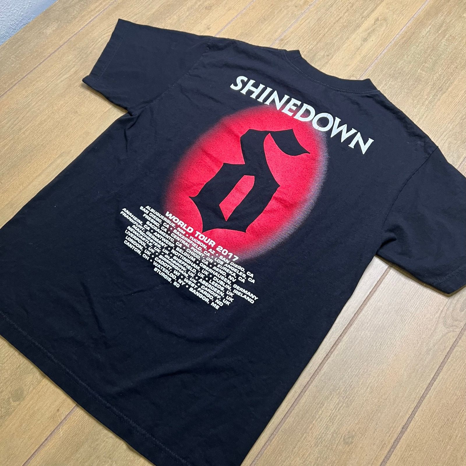 Vintage Shinedown Threat To Survival Tour 2017 Band T Shirt M/L Size US M / EU 48-50 / 2 - 8 Thumbnail