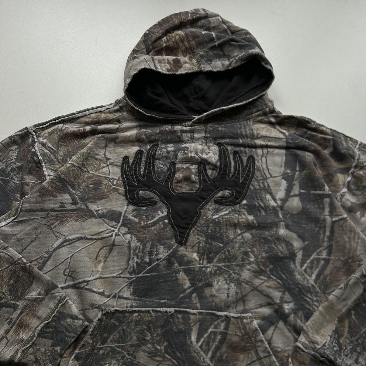 Realtree × Vintage Vintage 2000s Real Tree Camo Embroidered Pull Over Hoodie XL Size US XL / EU 56 / 4 - 2 Thumbnail