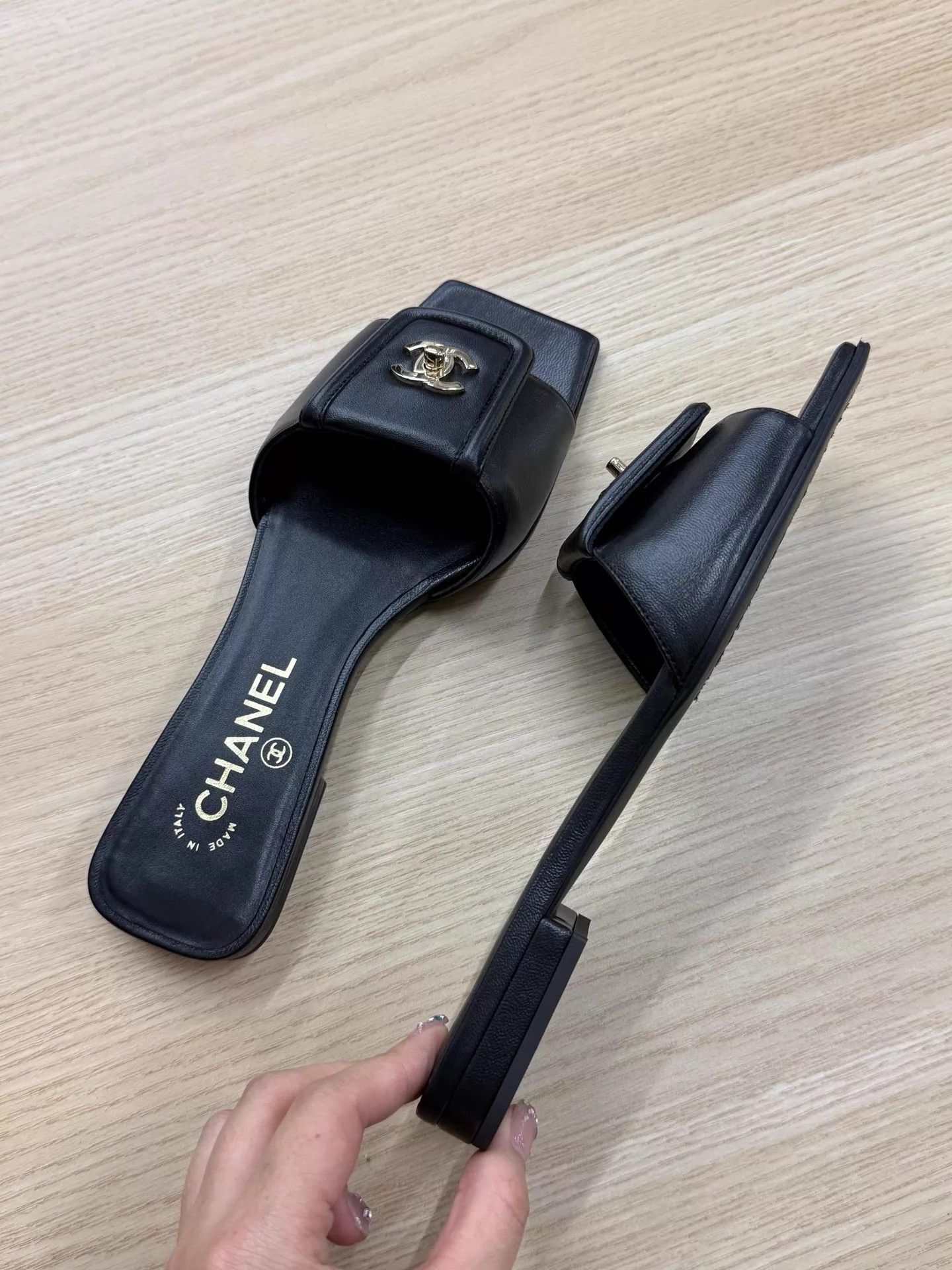 Chanel Chanel 26S SS Black CC Logo Slides 37 New Unused Size US 6.5 / IT 36.5 - 3 Thumbnail