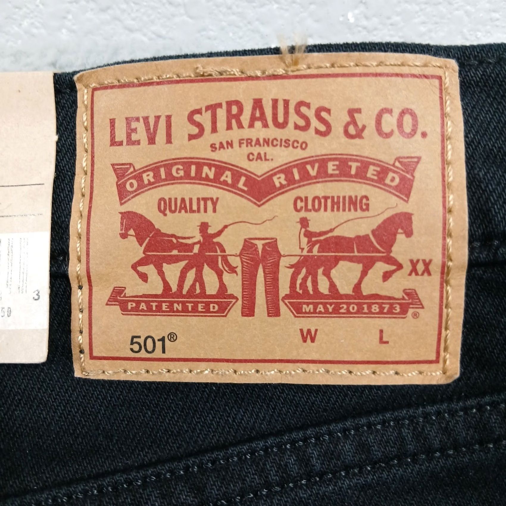 Levi's Levi's 501 Original Fit Jeans Mens Black Denim Button Fly Raw Hem NWT 31 Straight Straight Leg High Rise 5-Pocket Denim Classic Wardrobe Staple Mens Size US 31 - 6 Thumbnail