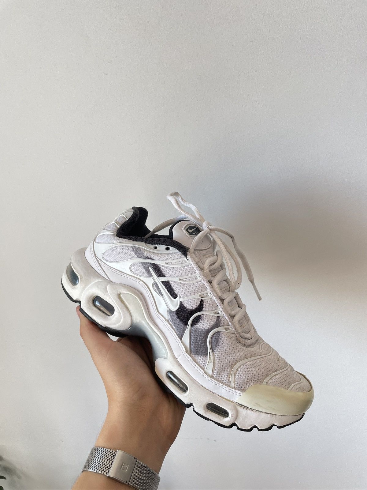Nike Air Max Plus TN SE White Size US 5 / EU 37 - 2 Thumbnail