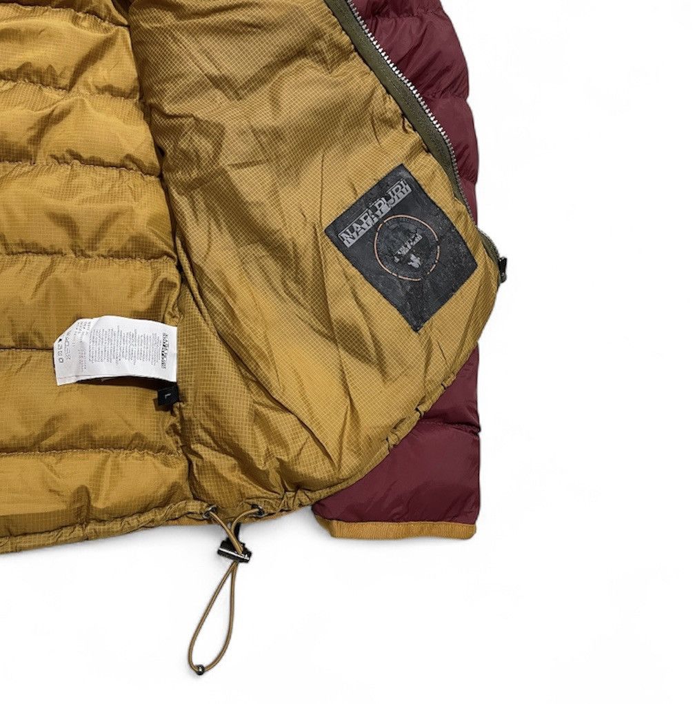 Napapijri AW16 Burgundy ARP Down Jacket Size US L / EU 52-54 / 3 - 5 Thumbnail