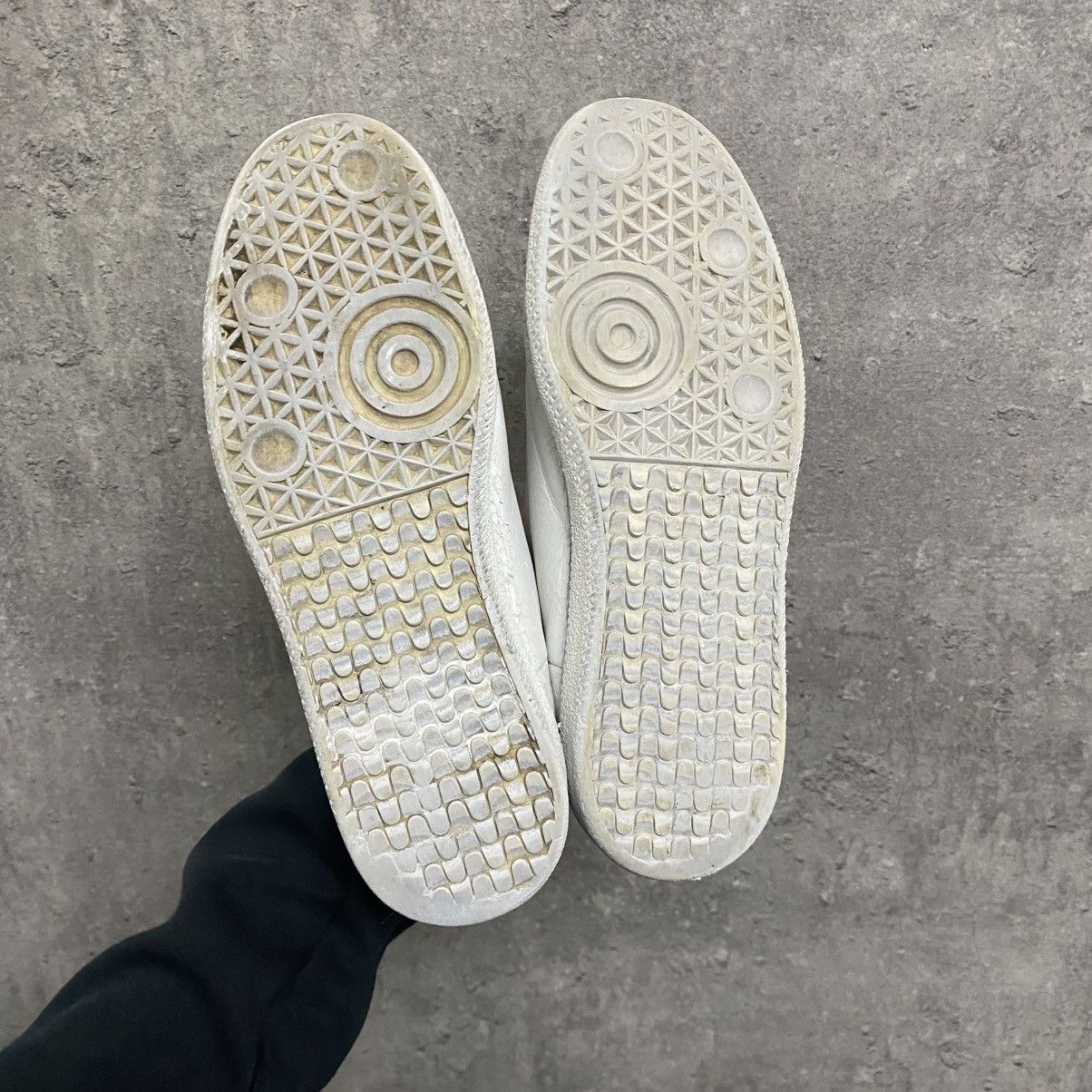 Maison Margiela Maison Margiela Future Low Size US 7 / EU 40 - 14 Thumbnail