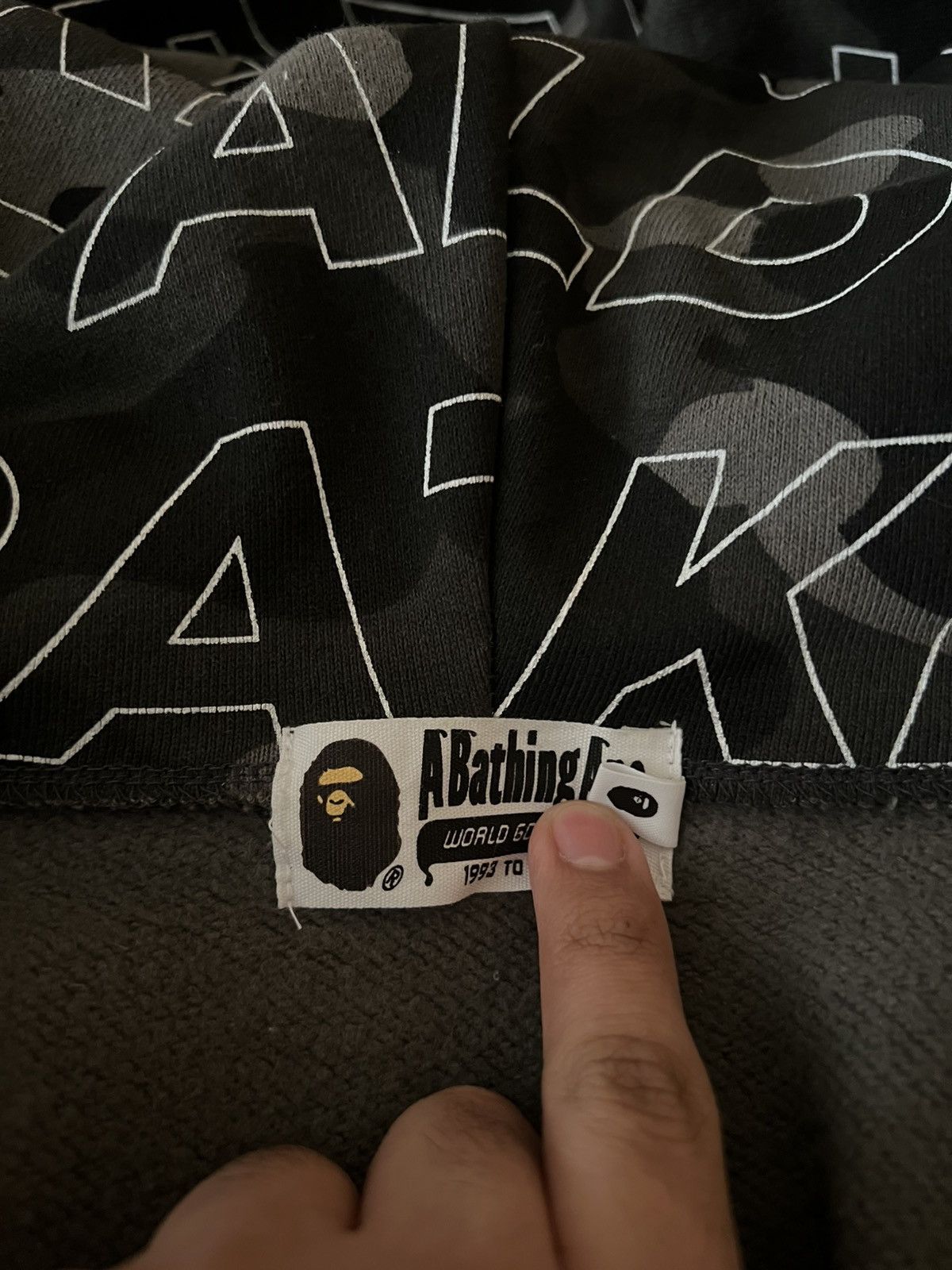 Bape Text Color Camo Shark Full Zip Hoodie Size US L / EU 52-54 / 3 - 9 Thumbnail