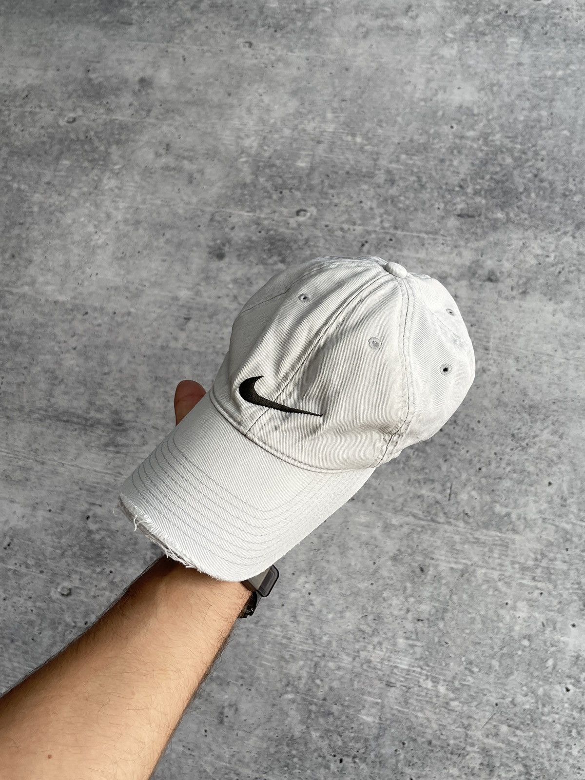 Nike × Vintage Vintage Nike Hat Ca Grey Sports Strap Back Swoosh Logo Y2K Size ONE SIZE - 14 Thumbnail