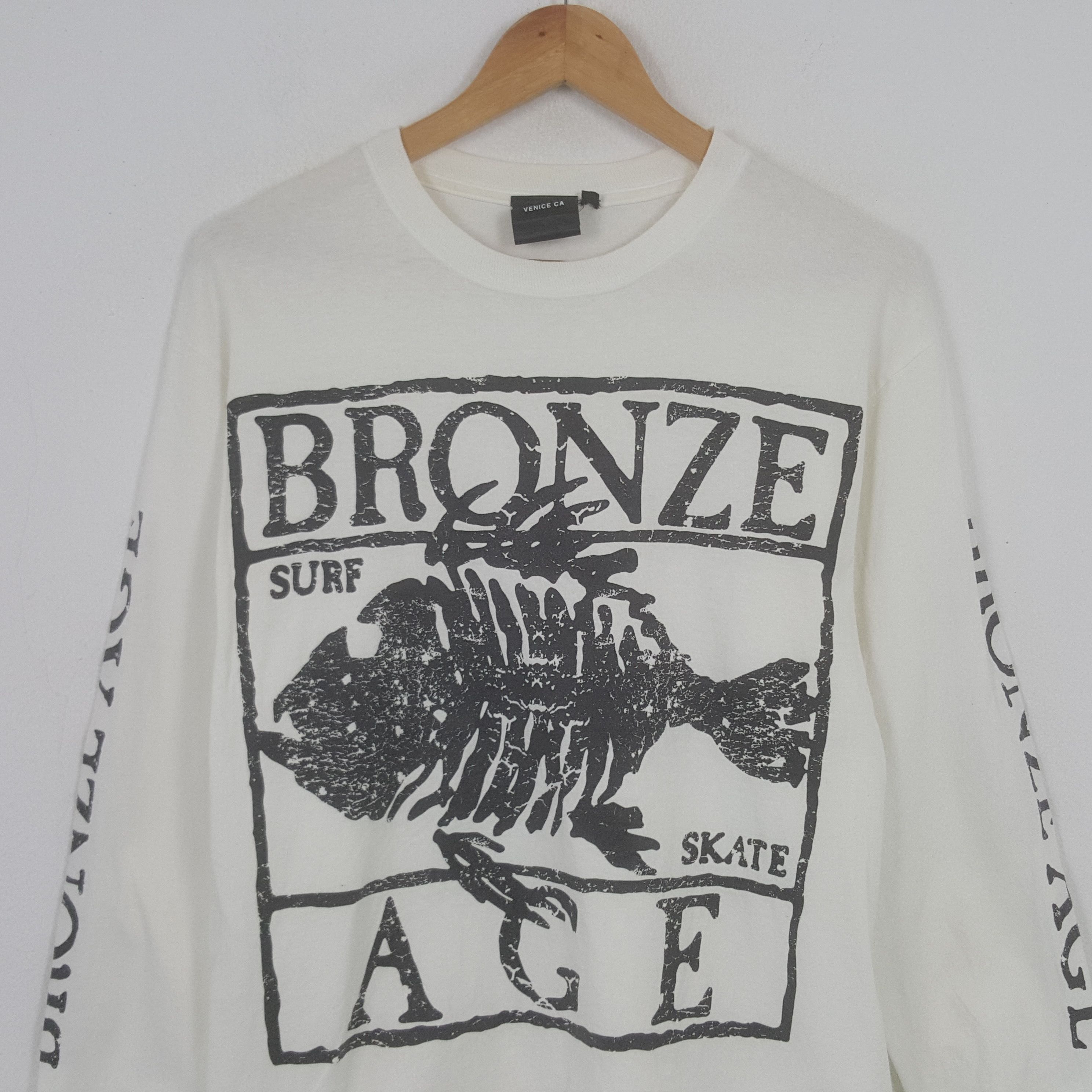 Vintage Vintage Bronze Age American Surfing Style Tshirt Size US M / EU 48-50 / 2 - 2 Thumbnail