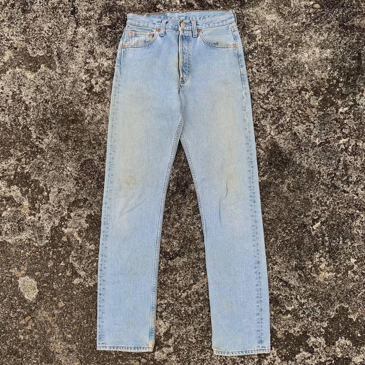 Levi's Vintage Clothing Vintage Levis 501 Fly Button Jeans Light Blue Wash Denim Size US 28 / EU 44 - 1 Thumbnail