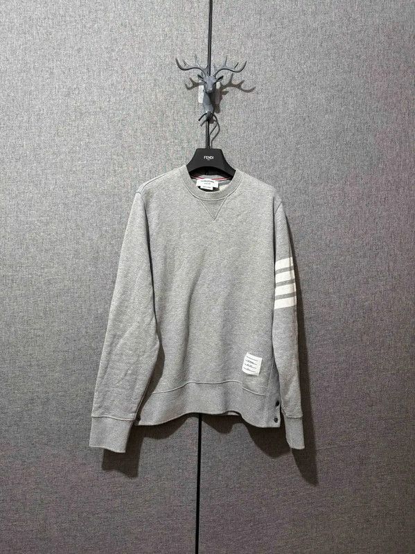 Thom Browne Thom Browne Gray Cotton Embroidered Sweatshirt 0089 Size US M / EU 48-50 / 2 - 1 Thumbnail