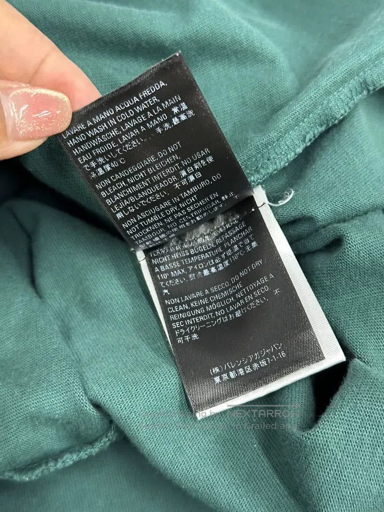 Balenciaga Balenciaga Green back letter logo short sleeve at-shirt to Size US XS / EU 42 / 0 - 5 Thumbnail