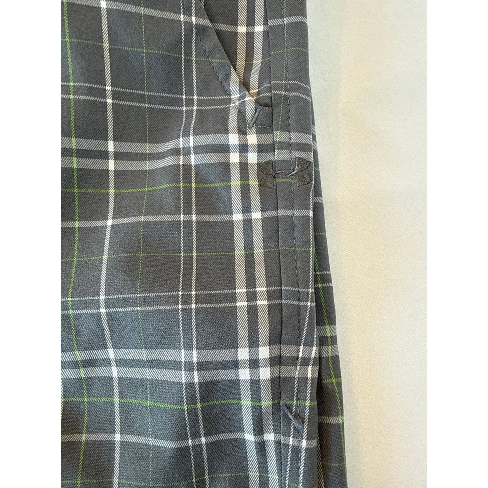 Under Armour Under Armour Men’s Golf Shorts Plaid Performance Size 30 Size US 30 / EU 46 - 13 Thumbnail