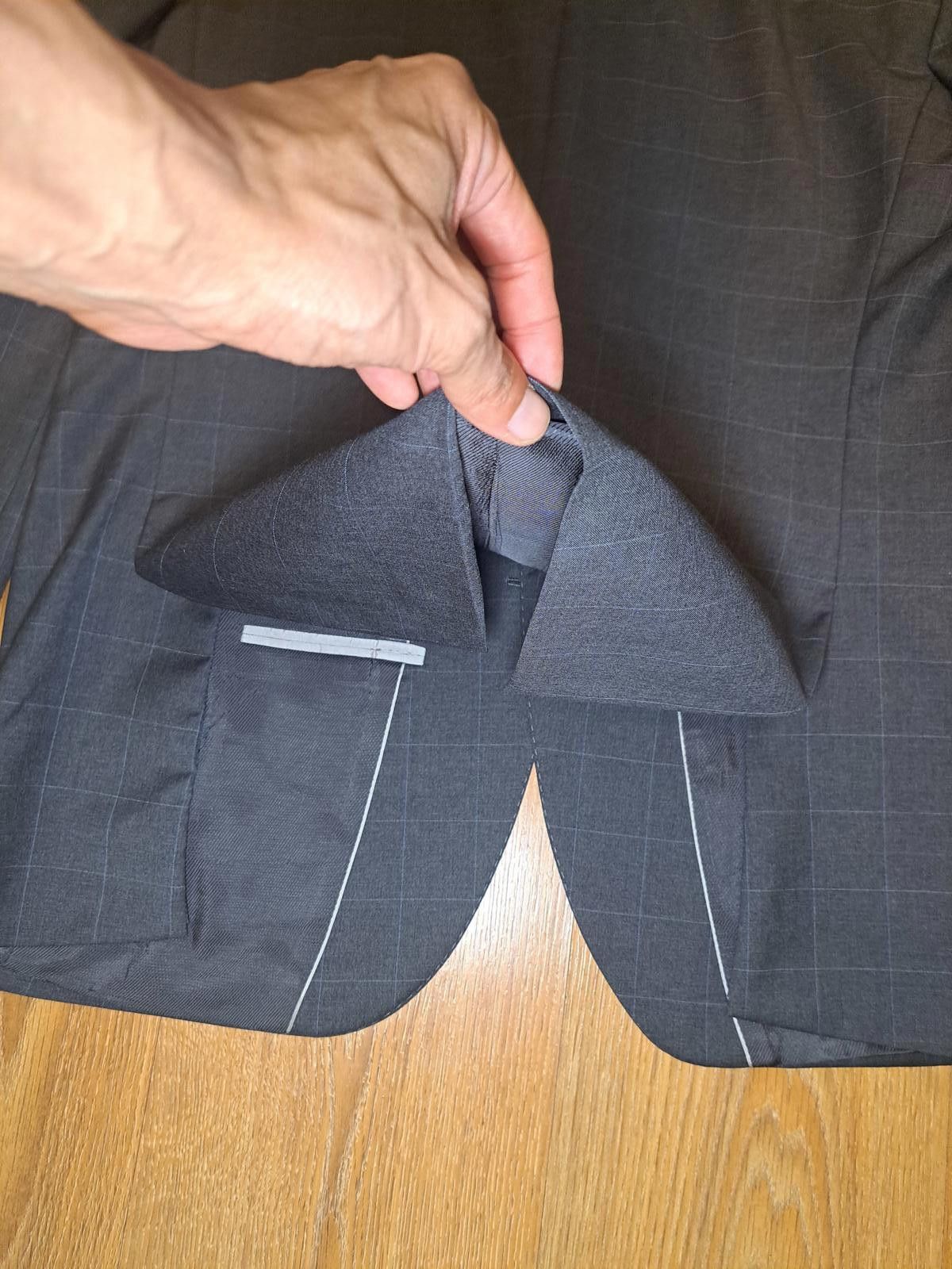 Other Hugo Boss Sport Coat 40R Brown Gray Windowpane Virgin Wool Size 40R - 7 Thumbnail