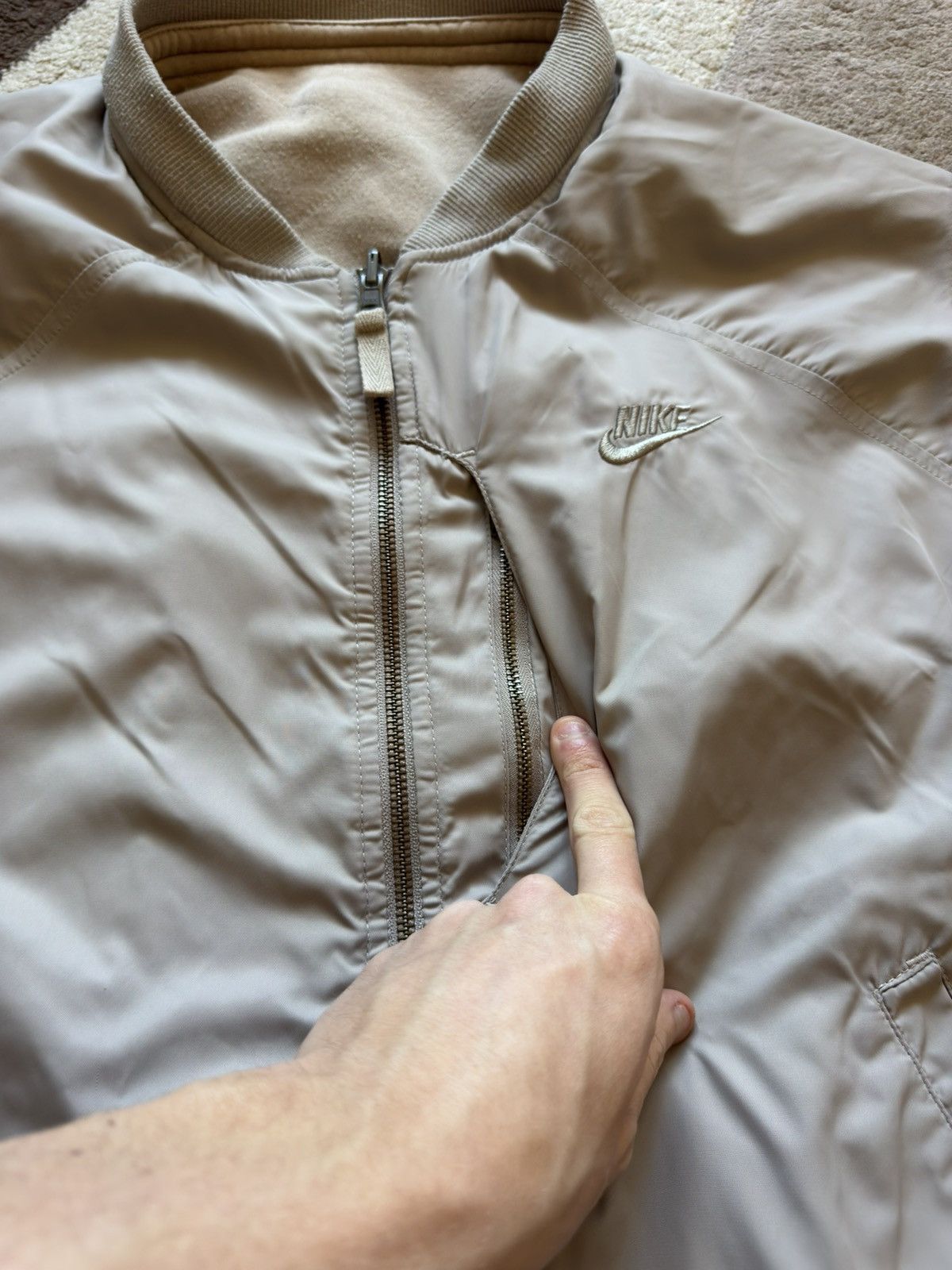 Nike Nike Vintage Bomber Jacket 2 in 1 Reversible Beige Boxy Size US M / EU 48-50 / 2 - 7 Thumbnail
