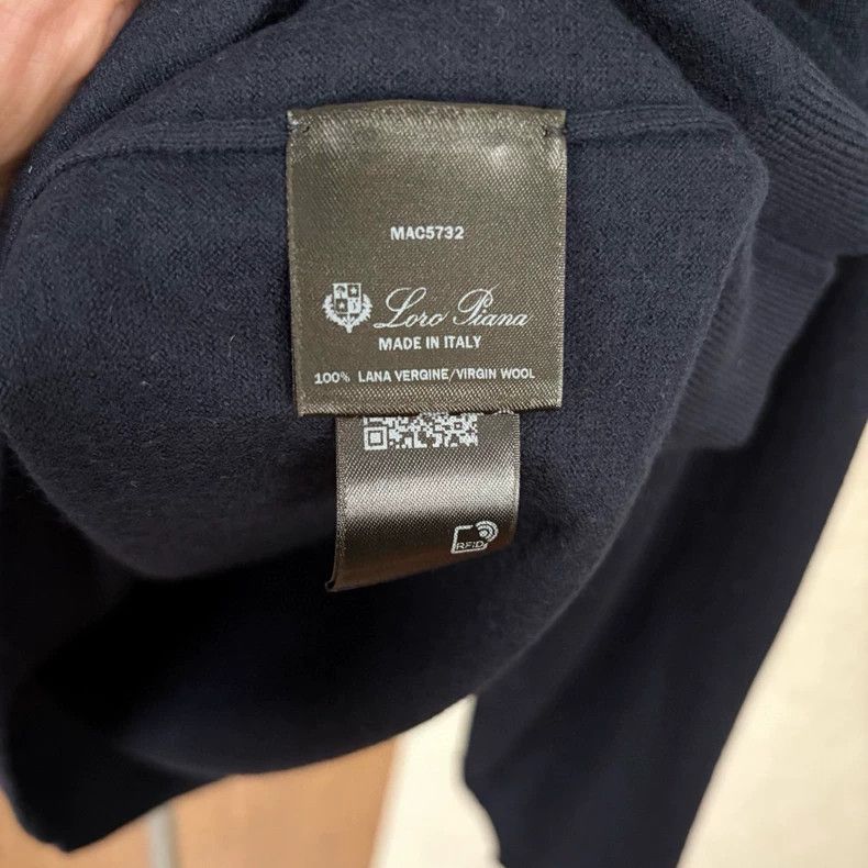 Loro Piana LORO PIANA Ms.Navy blue knitted polo100% first cut wool Size XS / US 0-2 / IT 36-38 - 5 Thumbnail
