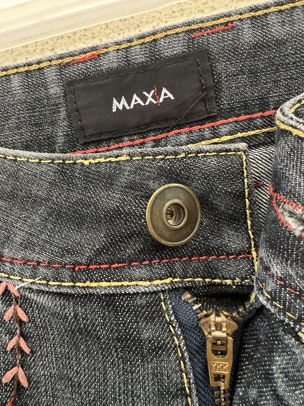 Vintage Vintage Maxa Japan Embroidery Fade Black Bootcut Jeans Size US 29 - 7 Thumbnail