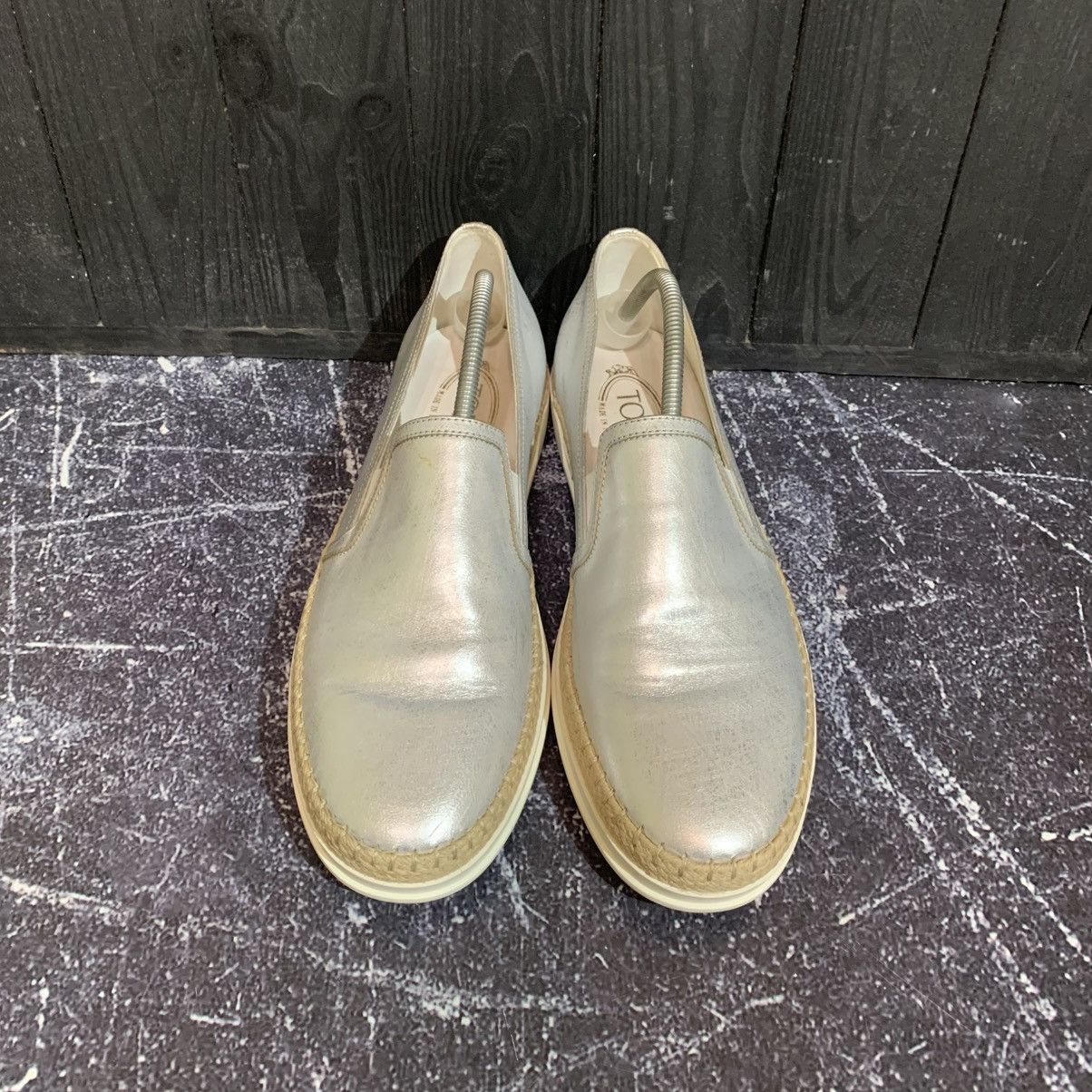 Tod's TOD’S Women’s Metallic Silver leather Loafers Size 41 Size US 11 / IT 41 - 4 Thumbnail