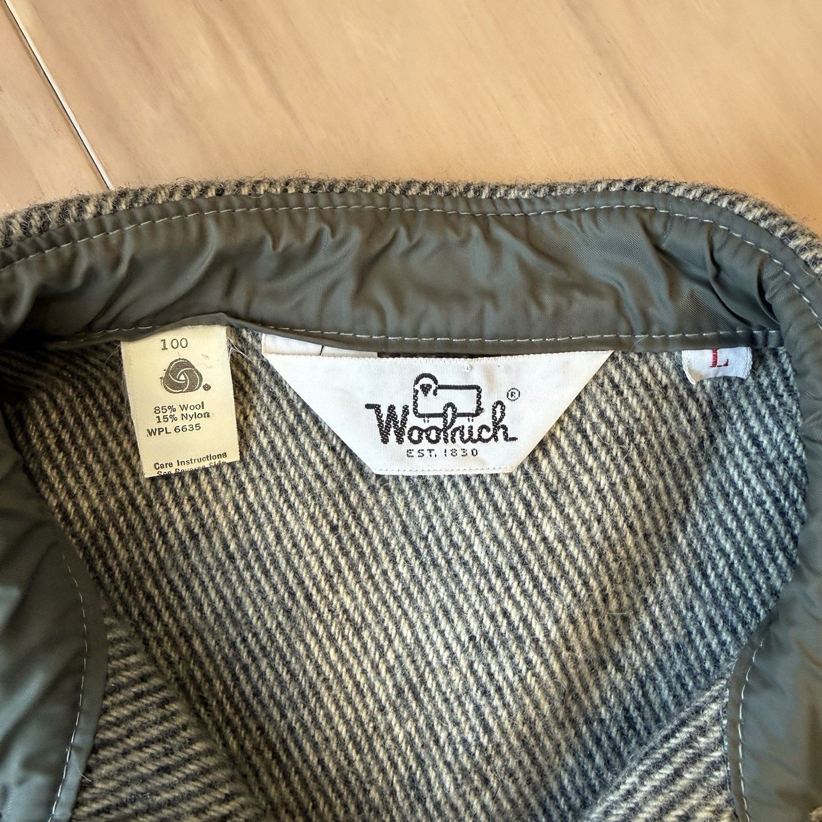 Woolrich Woolen Mills Vintage Woolrich Heavy Wool Shirt Large Gray 70s Button Up Size US L / EU 52-54 / 3 - 7 Thumbnail