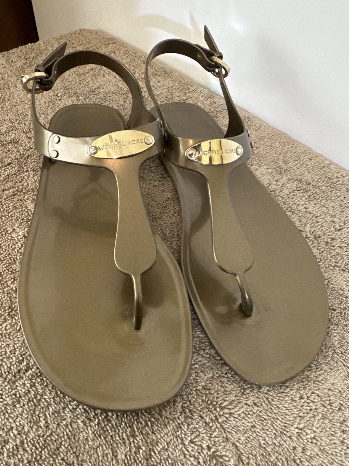Michael Kors MICHAEL Michael Kors MK Bronze Plate Jelly Sandals Size US 9 / IT 39 - 4 Thumbnail