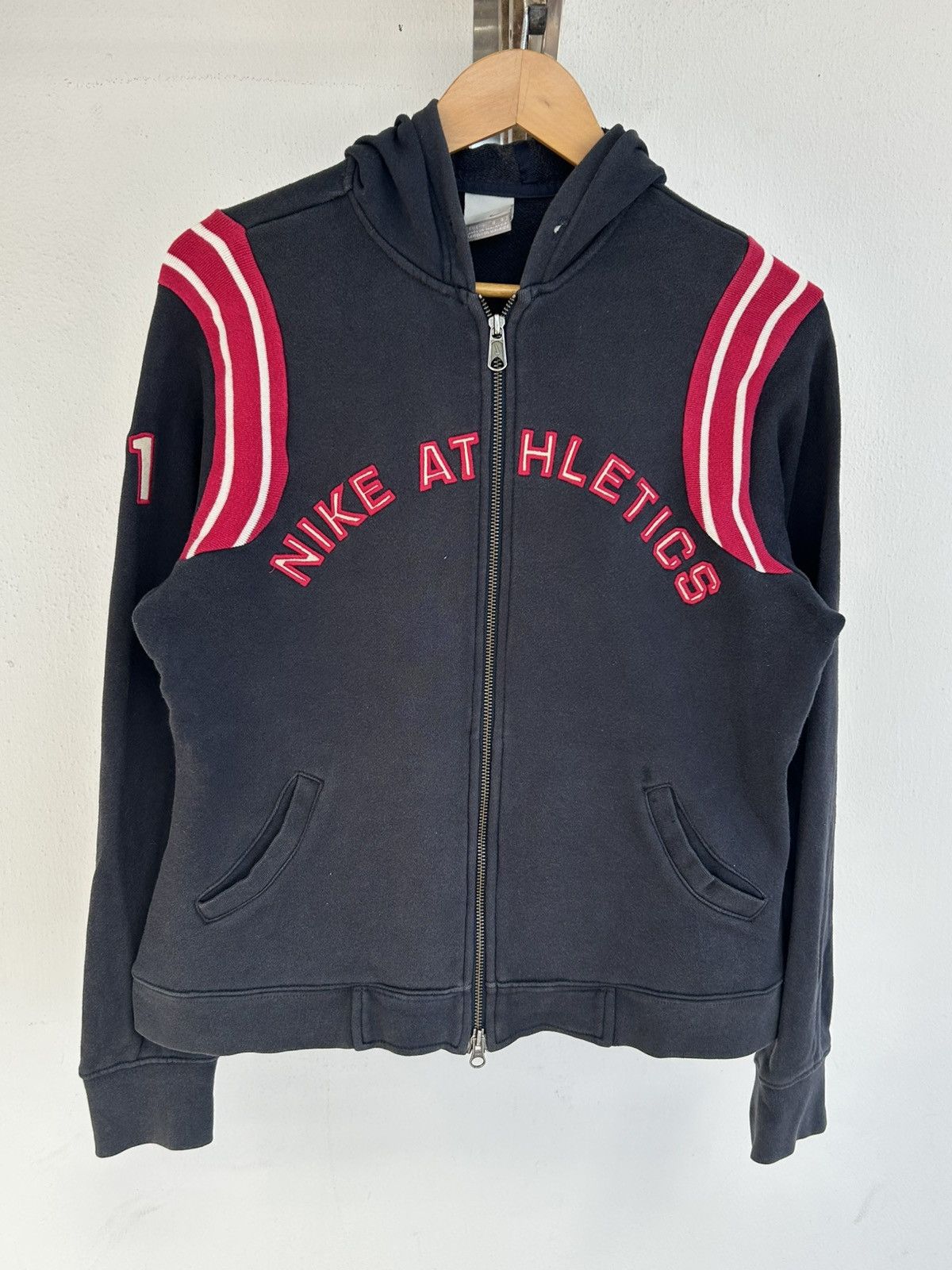 Nike Vintage 2000 Nike Athletics Jacket Hoodie Size L / US 10 / IT 46 - 1 Thumbnail