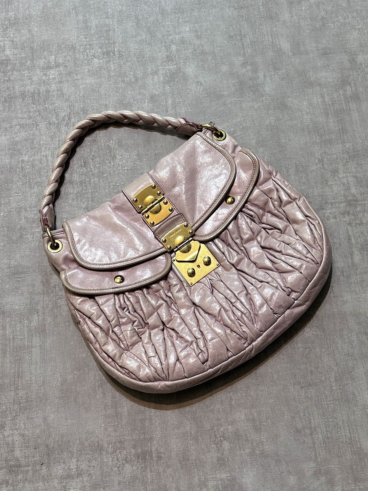 【希少‼️】archive miumiu matelasse hand bag 28101792_57650347_600.jpg