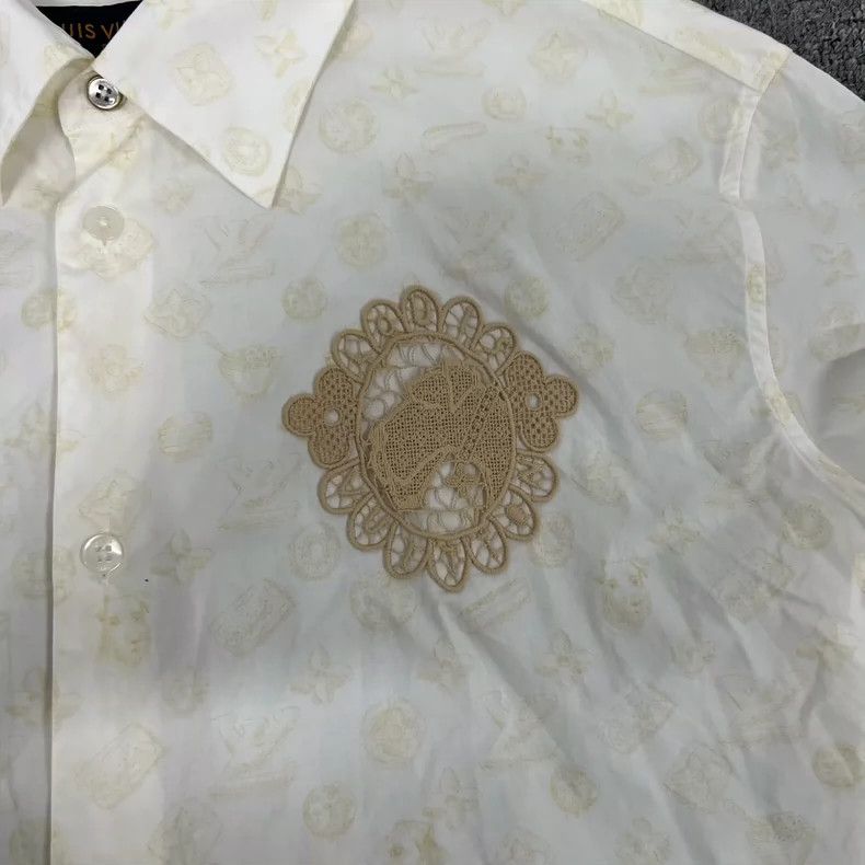 Louis Vuitton Louis Vuitton 24 new full logo Fei Dong graffiti shirt 2502 Size US L / EU 52-54 / 3 - 5 Thumbnail