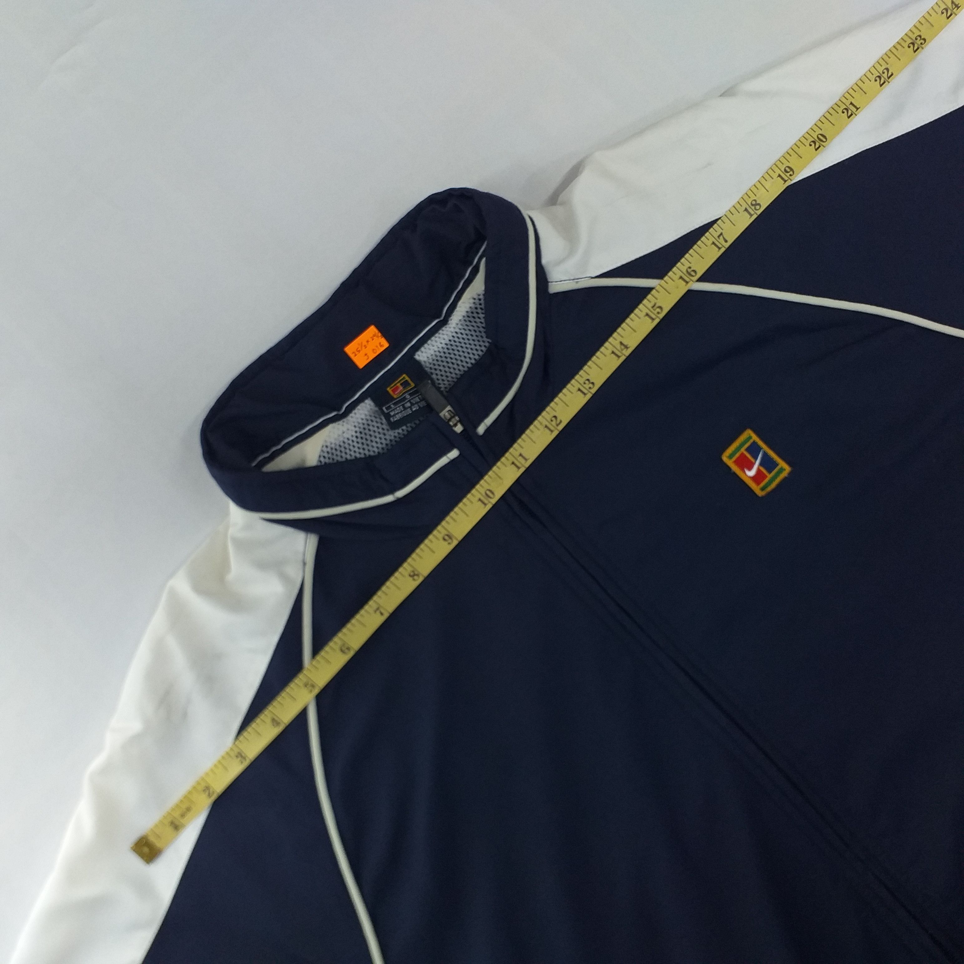 Japanese Brand Vintage Nike Court Windbreaker Jacket -J016 Size US L / EU 52-54 / 3 - 3 Thumbnail