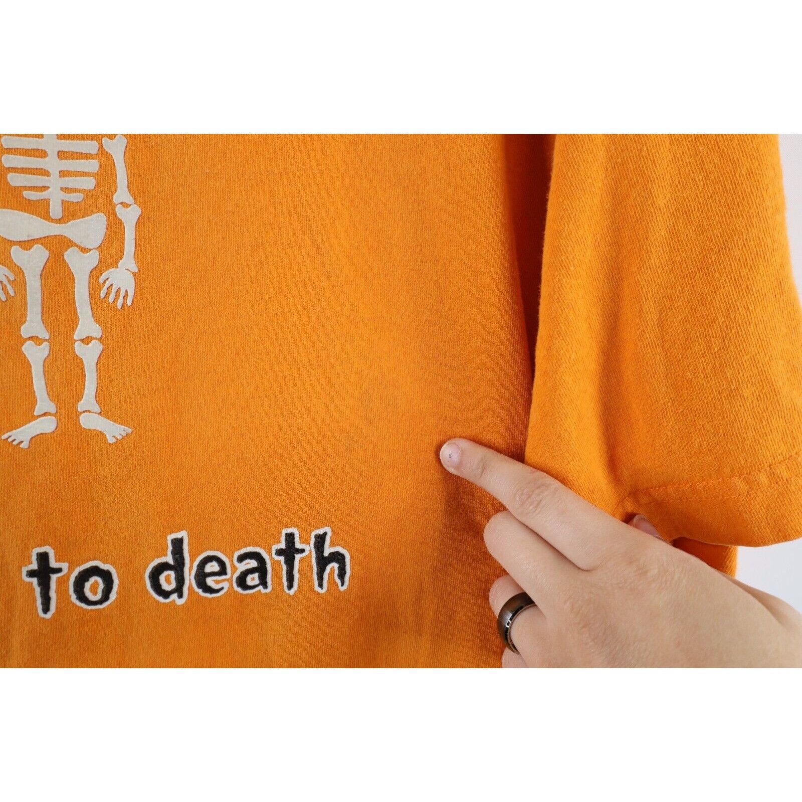 Vintage Vintage Streetwear Halloween Skeleton Glow In Dark T-Shirt Size US XL / EU 56 / 4 - 6 Thumbnail