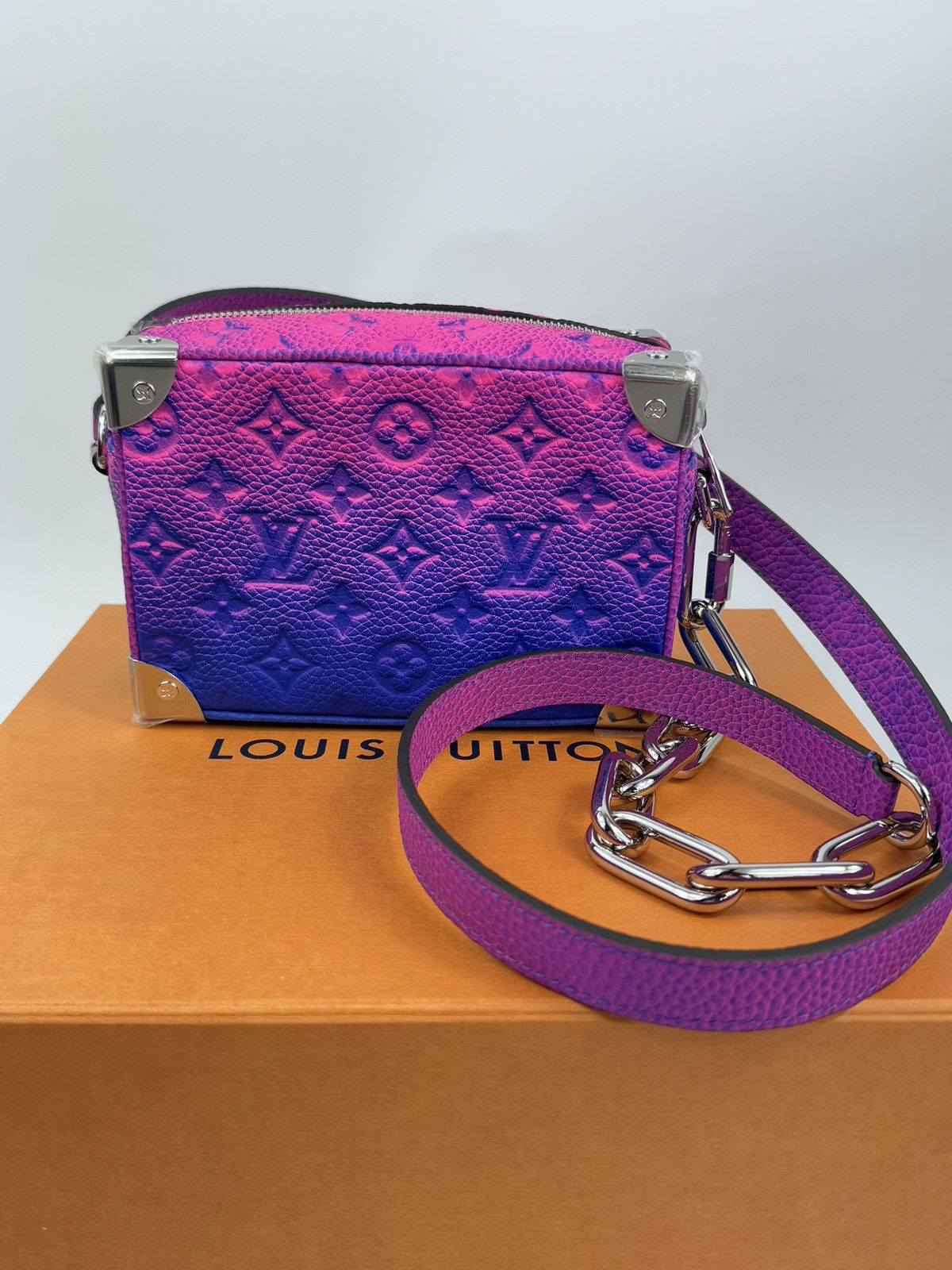 Louis Vuitton 2022 VIRGIL ABLOH MONOGRAM ILLUSION TRUNK Size ONE SIZE - 6 Thumbnail