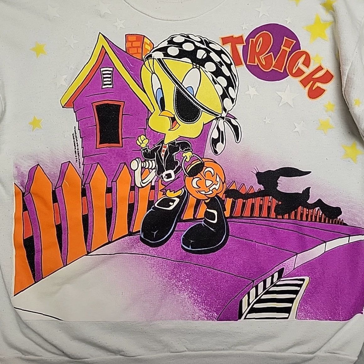 Vintage VTG Tweety Sweatshirt Womens XL White 90s Cartoon Made in USA Pullover Crew Neck Casual Mens Womens Girls Boys Size XL / US 12-14 / IT 48-50 - 3 Thumbnail