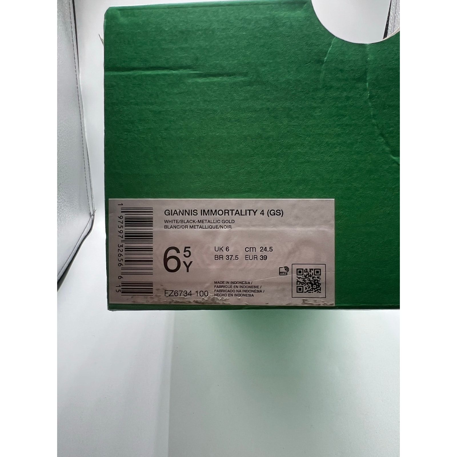 Nike Nike Giannis Immortality 4 (GS) “Championship” size 6.5Y Size US 6.5 / EU 39-40 - 7 Thumbnail