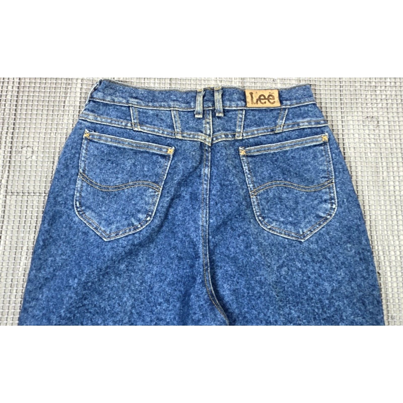 Lee VINTAGE Lee High Waisted Jeans Blue Denim 30x28 Womens Petite 14P Tapered Solid Denim Jeans USA Made 5-Pocket Size 36" / US 14 / IT 50 - 5 Thumbnail
