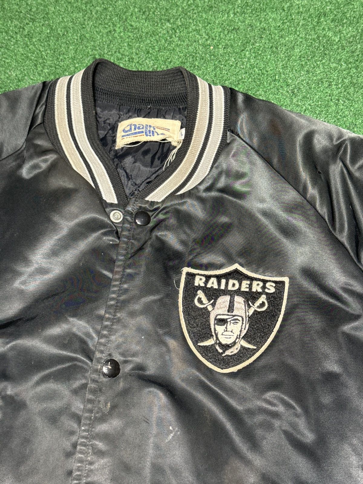 Chalk Line Vintage 80s 90s Raiders Las Vegas Oakland Distressed Jacket Size US L / EU 52-54 / 3 - 3 Thumbnail