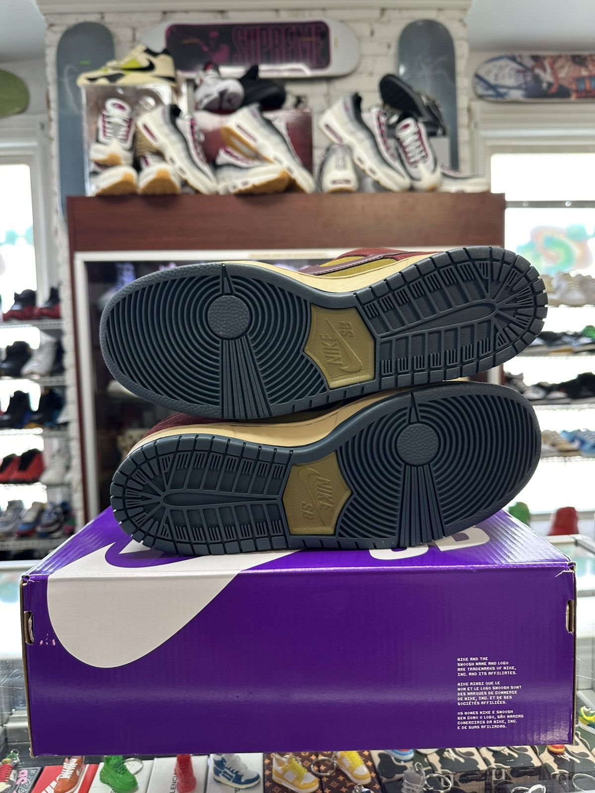 Nike Nike SB ‘Olive Flaco’ Dunk Low Size US 8.5 / EU 41-42 - 5 Thumbnail
