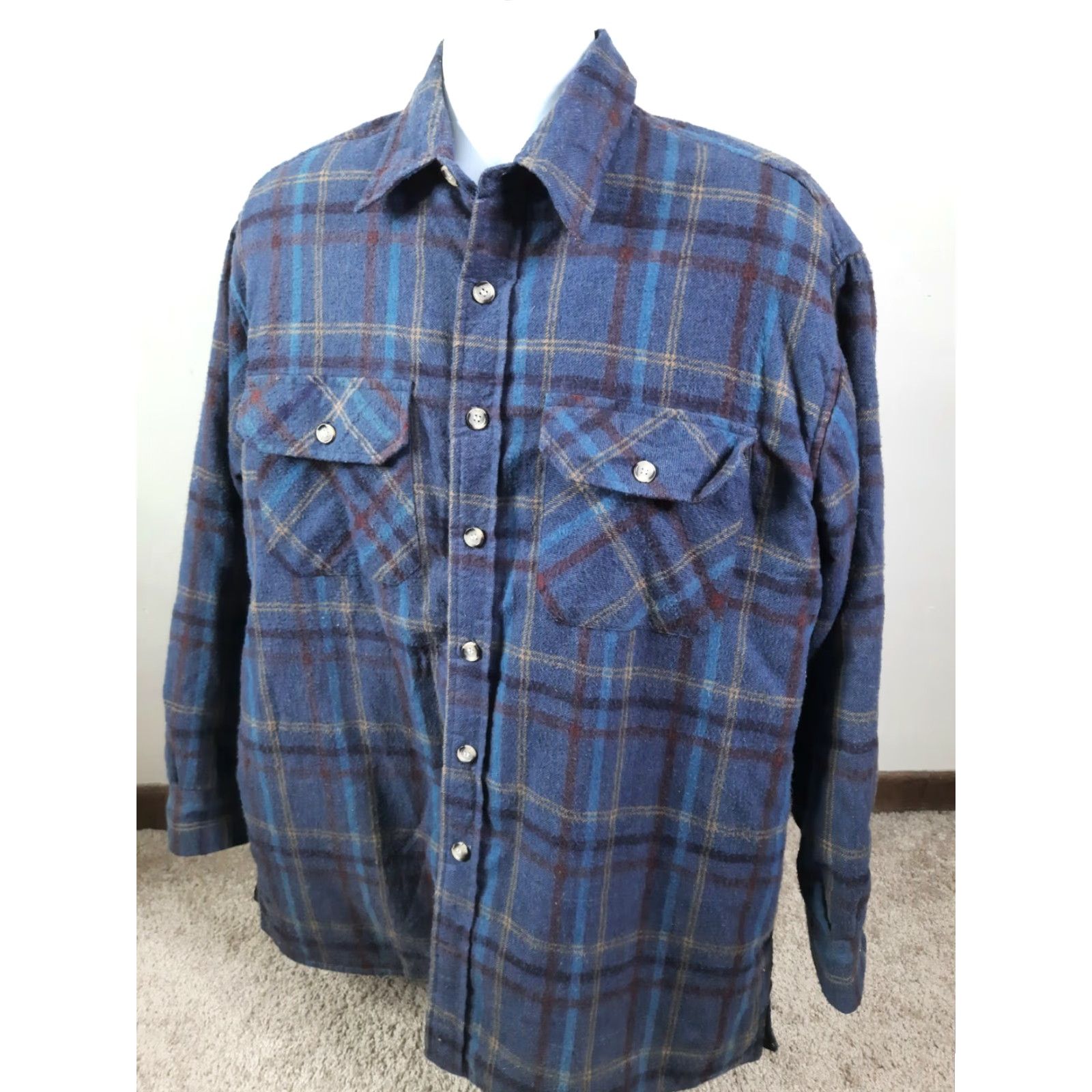 LIV Outdoor VINTAGE Outdoor Men’s L Plaid Flannel Quilt Lined Coat Jacket XL Jacket Size US L / EU 52-54 / 3 - 3 Thumbnail