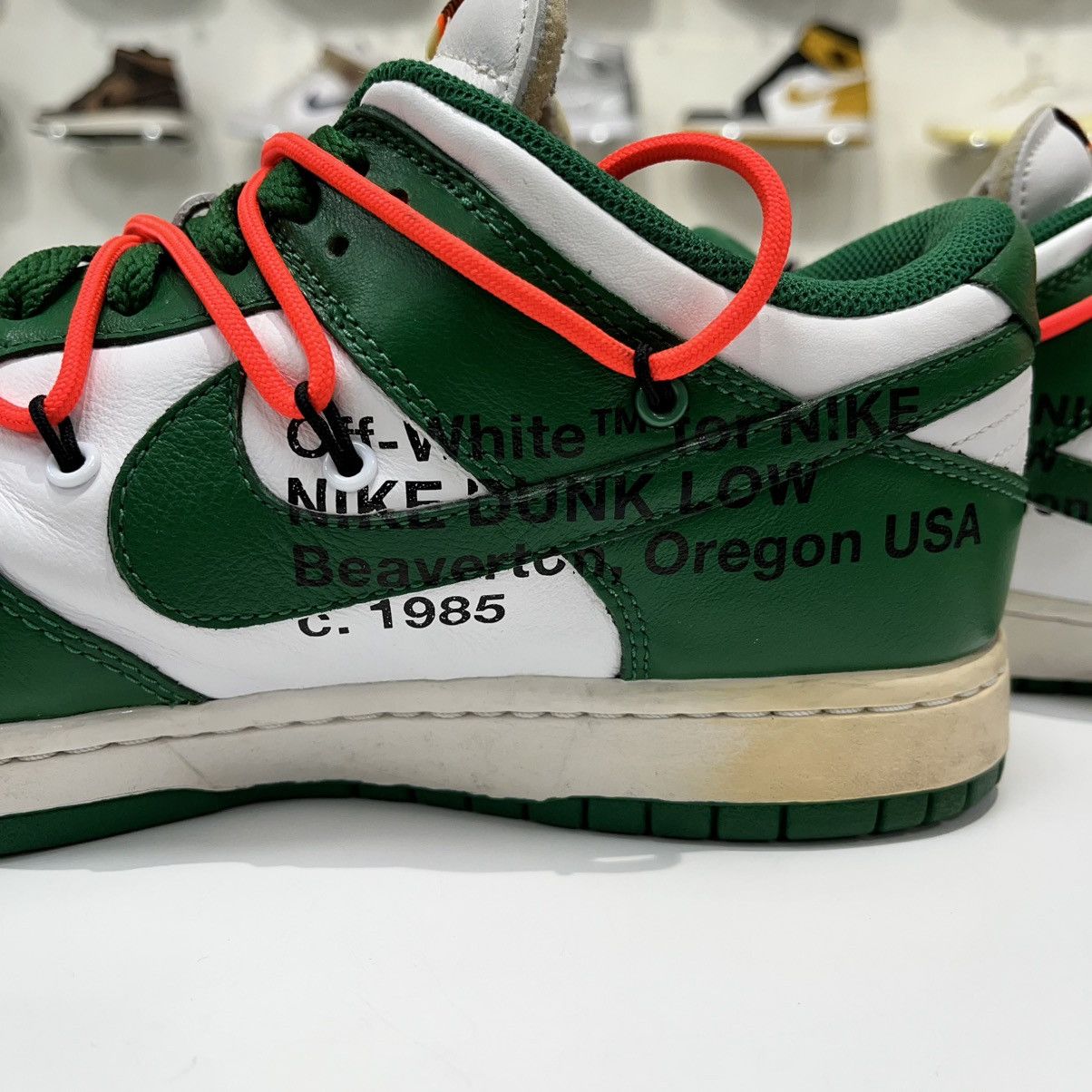 Nike × Off-White Nike Dunk Low x Off-White Pine Green Size US 10 / EU 43 - 11 Thumbnail