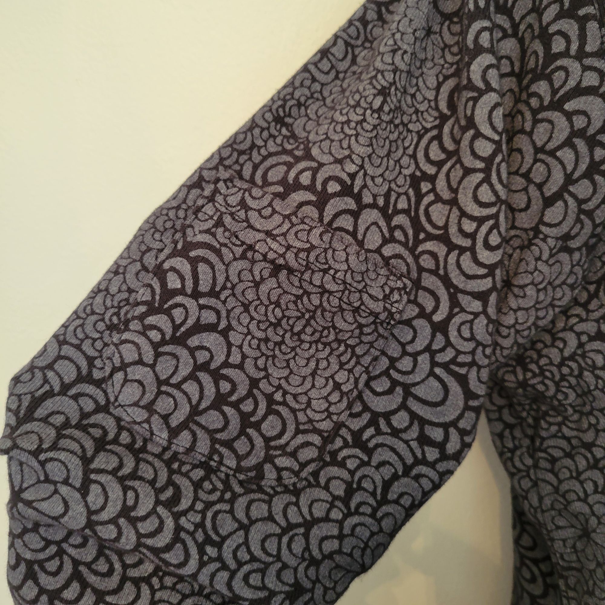 Vintage Fresh Produce S Floral Gray Black Stretch Knit V Neck Top Co Size S / US 4 / IT 40 - 5 Thumbnail