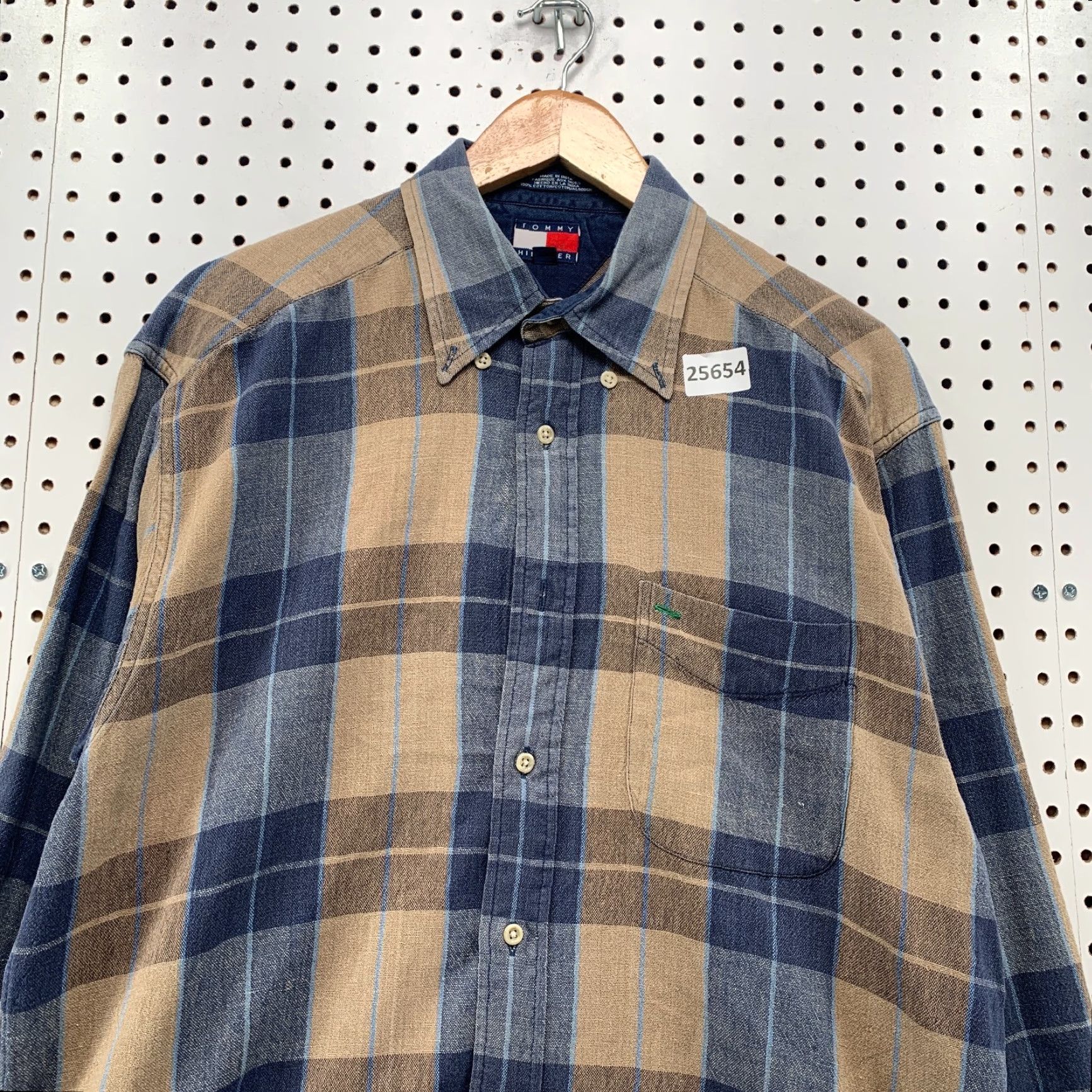 Tommy Hilfiger VINTAGE Tommy Hilfiger Button-Up Shirt Brown Plaid Adult Medium Brown Plaid 90s Mens Size US M / EU 48-50 / 2 - 5 Thumbnail
