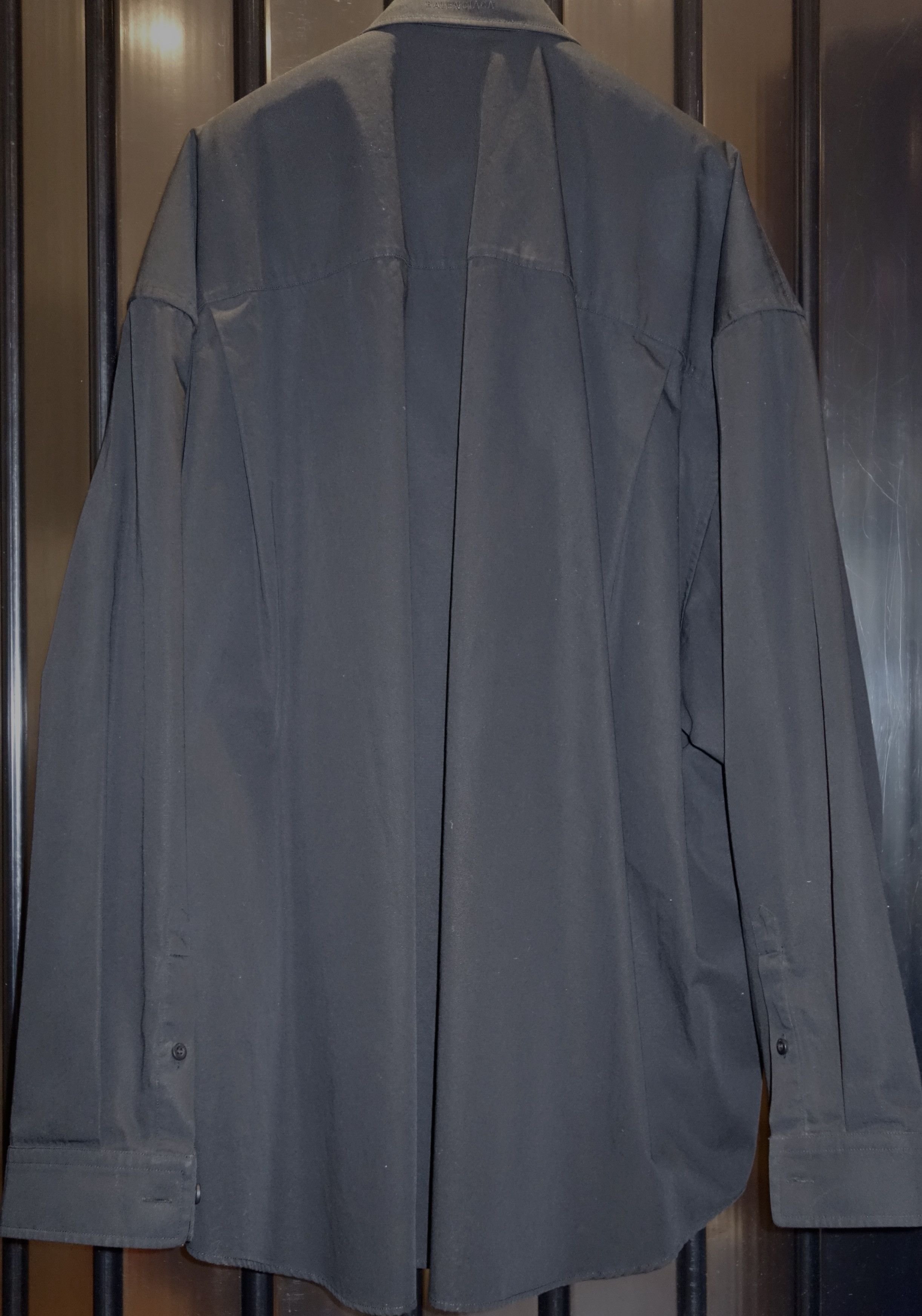 Balenciaga '360 Degree' Winter 022 oversized button down shirt Size US XL / EU 56 / 4 - 7 Thumbnail