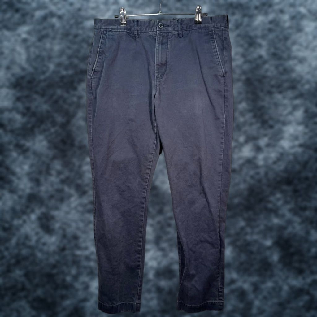 J.Crew J.CREW Mens Size 32 x 30 Broken-In 770 Straight Navy Chino Pants Cotton Shirt Pants Chino Navy Mens 32 Size US 32 / EU 48 - 1 Thumbnail