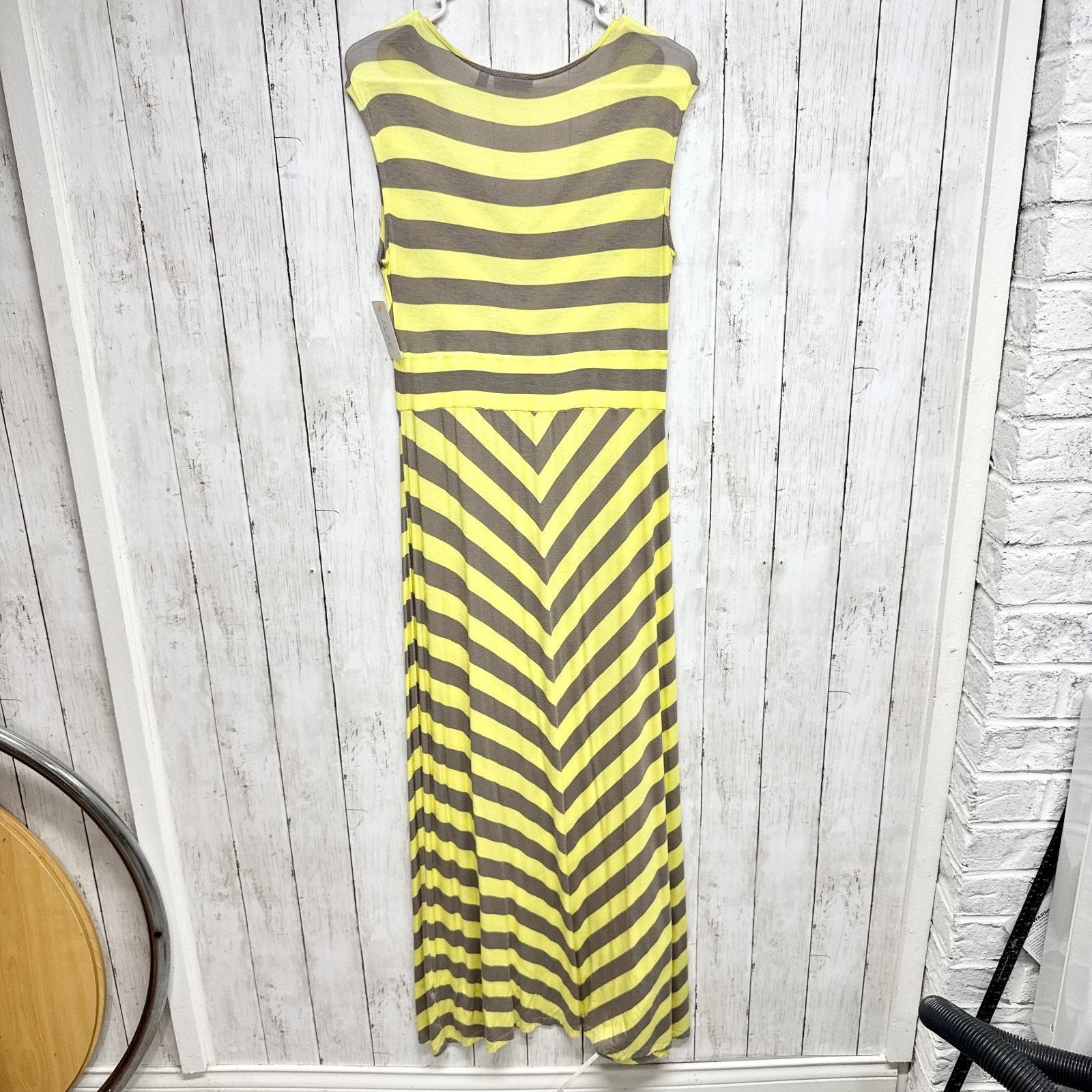 Apt. 9 Apt. 9 Dress Sz Medium Chevron Stripe V-Neck Sleeveless Maxi Size M / US 6-8 / IT 42-44 - 3 Thumbnail